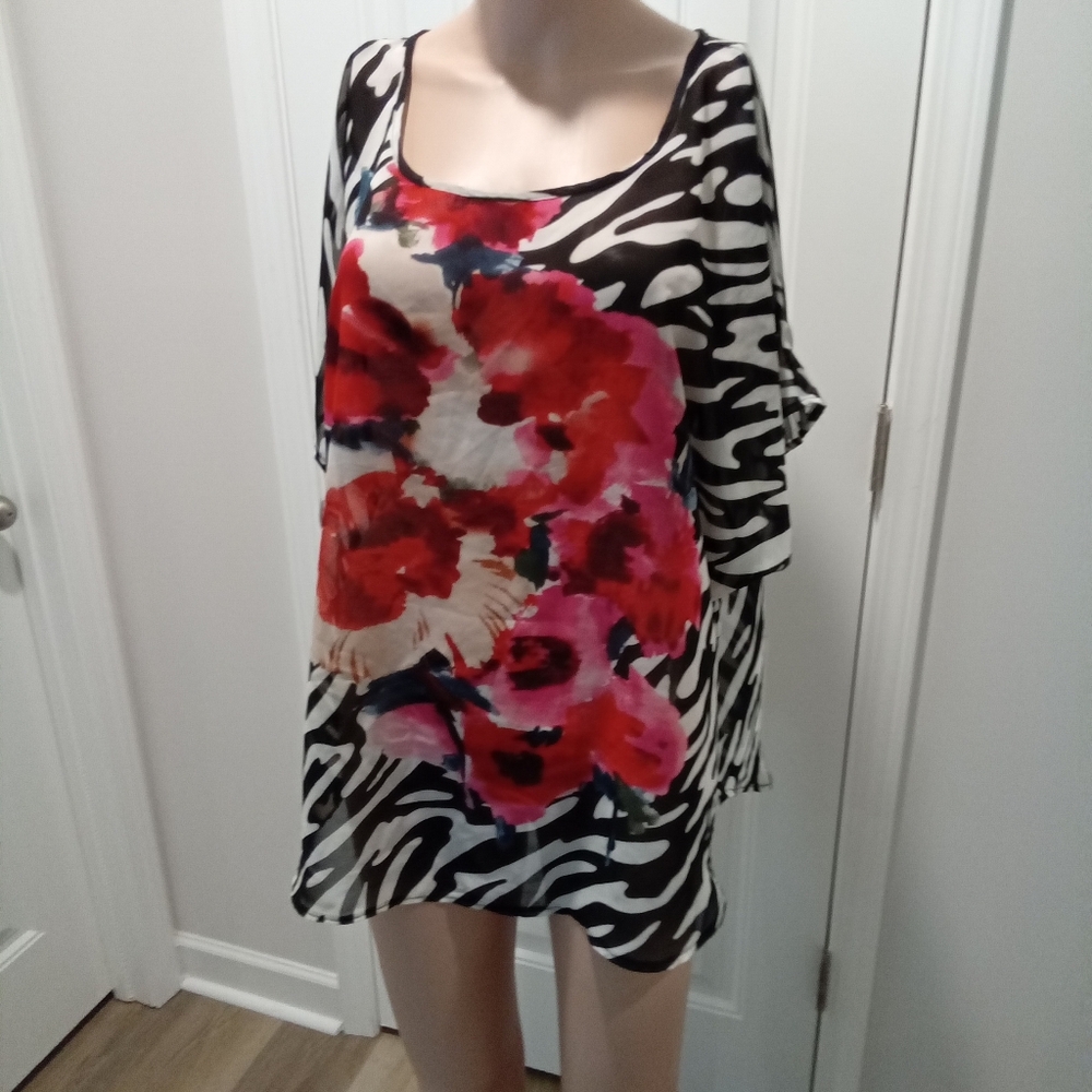 2-$10...Unique Spectrum Plus Sz 1X Chiffon Bold Red & Pink Floral & Zebra Blouse